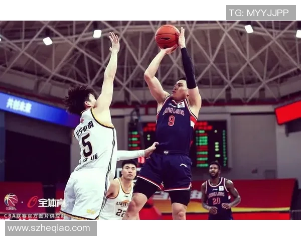 广东龙狮与辽宁本钢激战正酣谁能在赛场上笑到最后